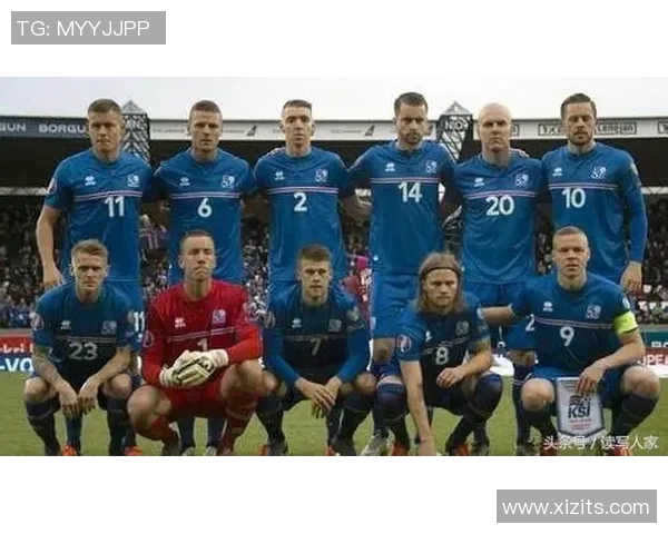 美国足球新星32号球员崛起 领衔球队追求世界荣誉 美国足球新星32号球员崛起 领衔球队追求世界荣誉